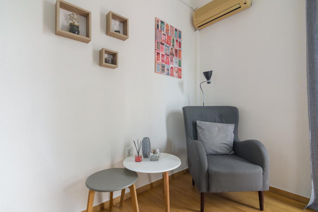 Spacious Apartment For Two People 아테네 외부 사진