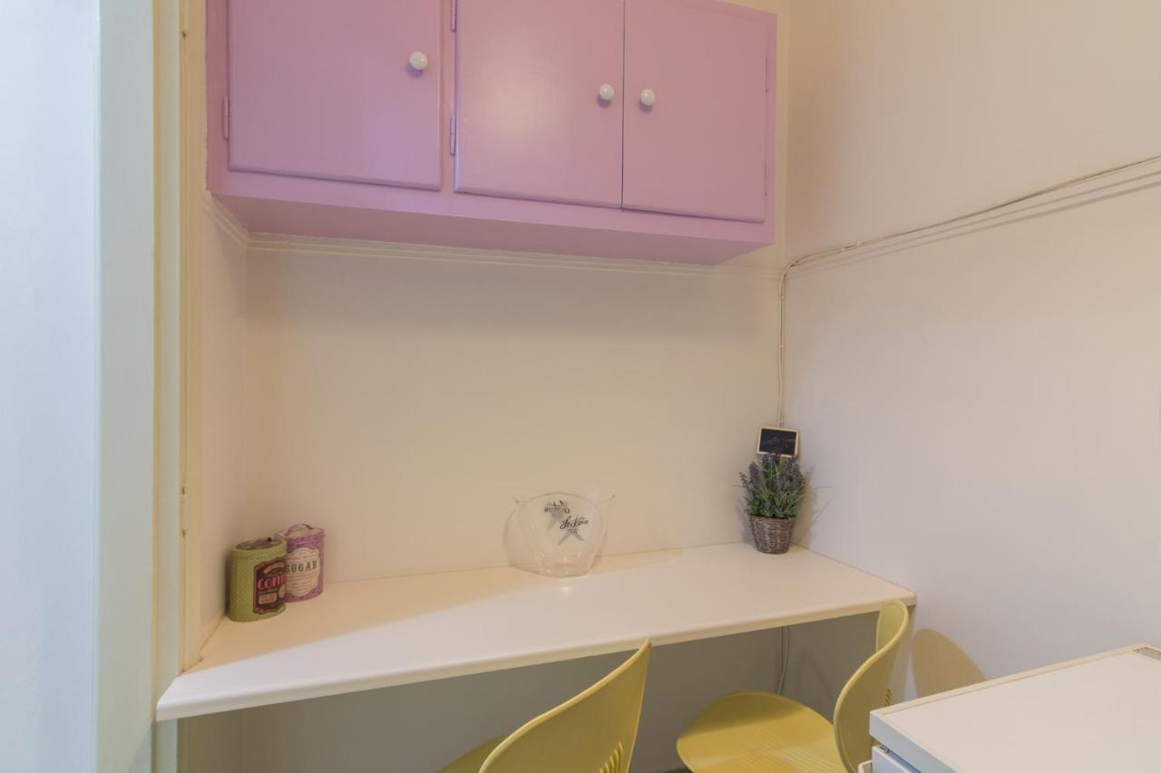 Spacious Apartment For Two People 아테네 외부 사진